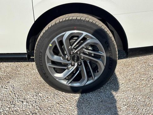 New 2025 Lincoln Navigator L Reserve image 9