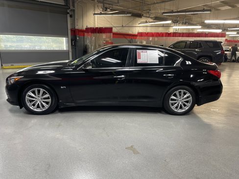 Used 2016 INFINITI Q50 Premium w/ 2.0T Premium Plus Package AWD/4WD image 7