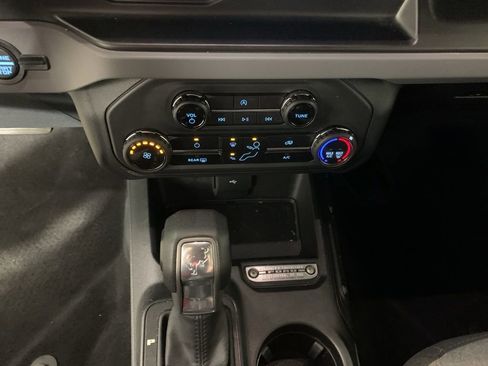 Used 2023 Ford Bronco 4-Door AWD/4WD image 23