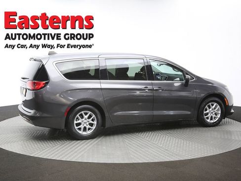 Used 2023 Chrysler Voyager LX image 43