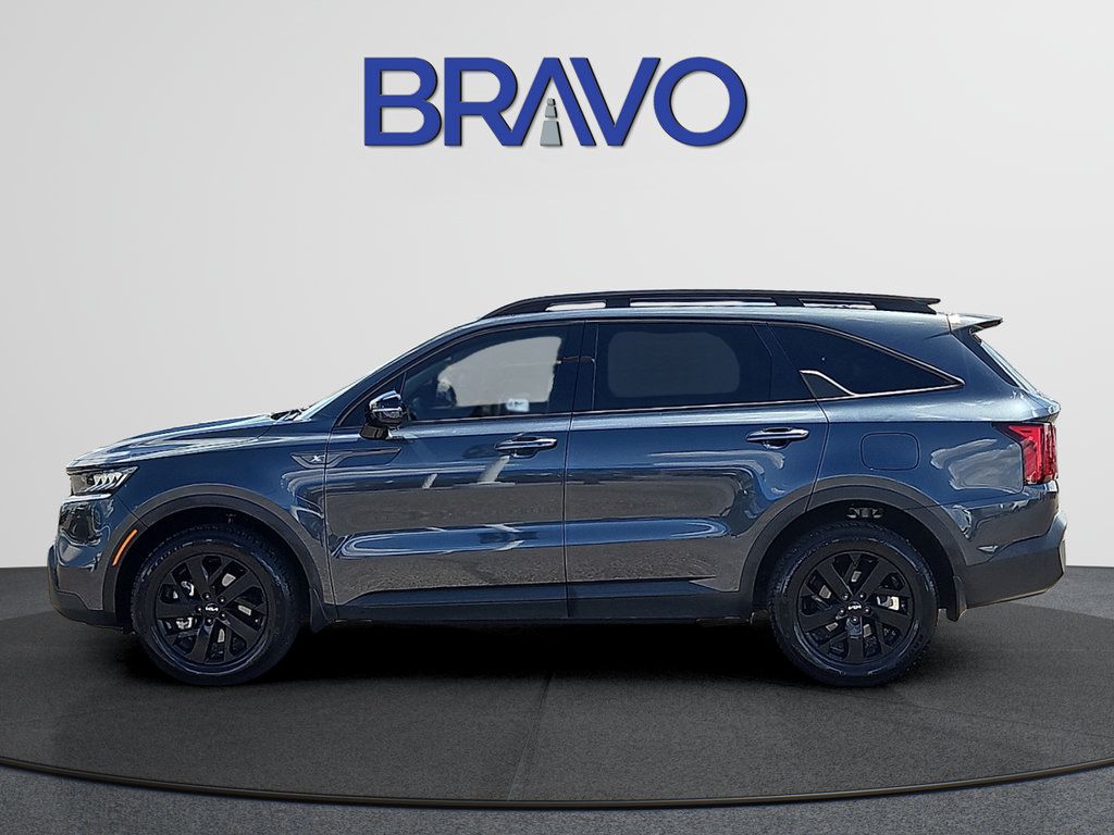 Used 2023 Kia Sorento S w/ Panoramic Sunroof Package AWD/4WD image 2