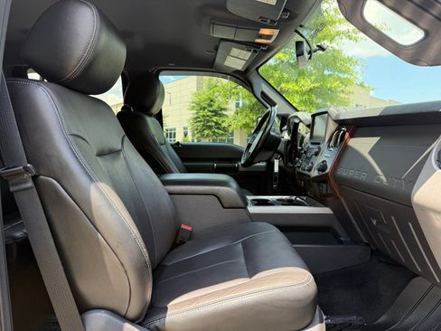 Used 2016 Ford F250 Lariat w/ Chrome Package AWD/4WD image 33