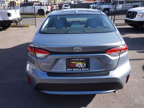 Used 2022 Toyota Corolla LE w/ Carpet Mat Package (TMS) FWD image 7