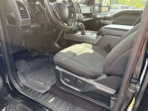 Used 2018 Ford F150 XLT w/ Equipment Group 302A Luxury AWD/4WD image 14