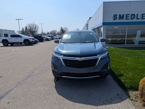 Used 2024 Chevrolet Equinox LT w/ LPO, Floor Liner Package FWD image 3