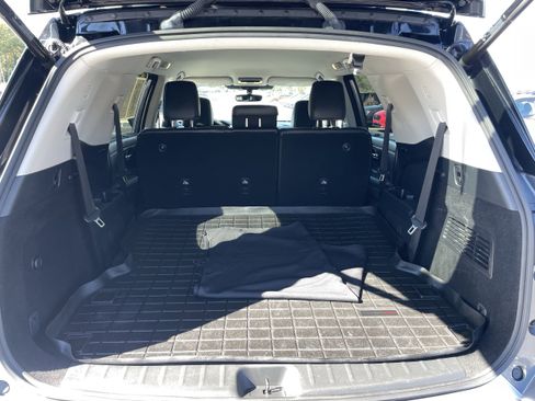 Used 2023 Nissan Pathfinder SL image 23