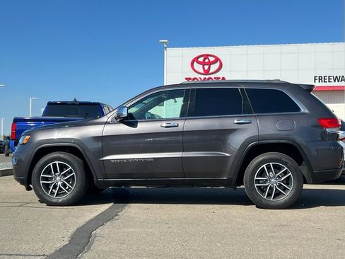 Used 2018 Jeep Grand Cherokee Limited image 9