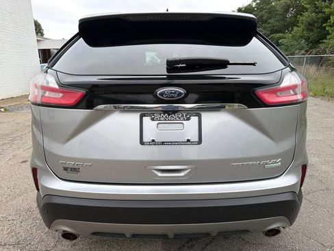 Used 2020 Ford Edge Titanium FWD image 3