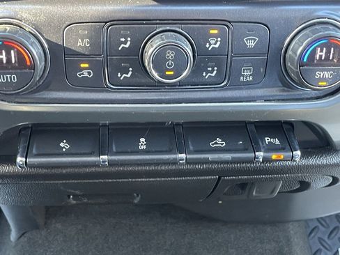 Certified 2018 Chevrolet Silverado 1500 LT w/ All Star Edition image 34