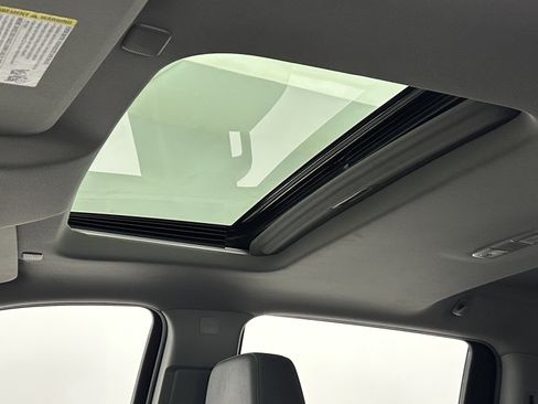 Used 2024 Chevrolet Silverado 2500 LTZ w/ LTZ Convenience Package image 5