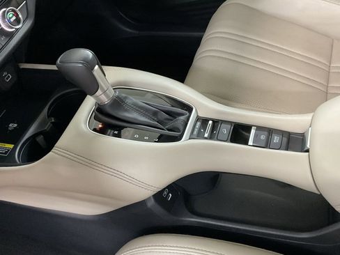 Certified 2024 Honda HR-V EX-L image 20