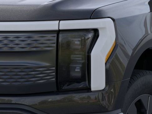 New 2025 Ford F150 Lightning Flash AWD/4WD image 22