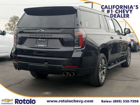 Used 2025 Chevrolet Suburban Z71 AWD/4WD image 6
