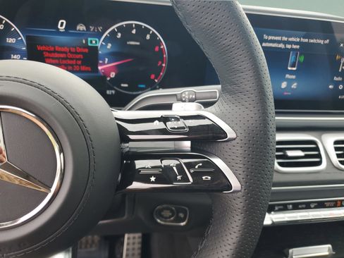 Used 2026 Mercedes-Benz GLS 450 4MATIC image 28