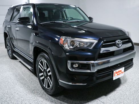 Used 2023 Toyota 4Runner Limited AWD/4WD image 5