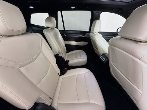 Used 2024 Cadillac XT6 Sport AWD/4WD image 32
