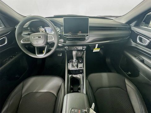 New 2026 Jeep Compass Latitude w/ Quick Order Package 29K image 9