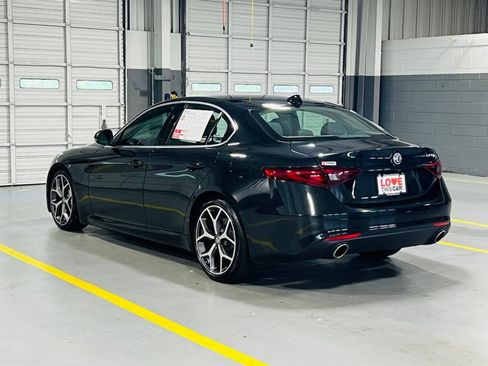 Used 2019 Alfa Romeo Giulia Ti RWD image 16