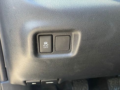 Used 2014 Nissan Versa S image 13