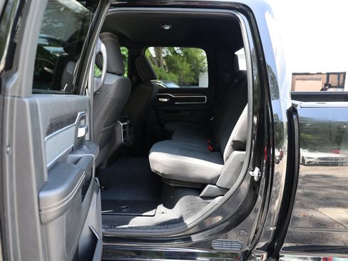 Used 2022 RAM 3500 Big Horn w/ Level C Equiment Group AWD/4WD image 36