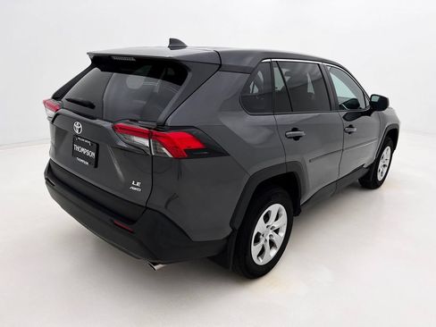Used 2023 Toyota RAV4 LE AWD/4WD image 7
