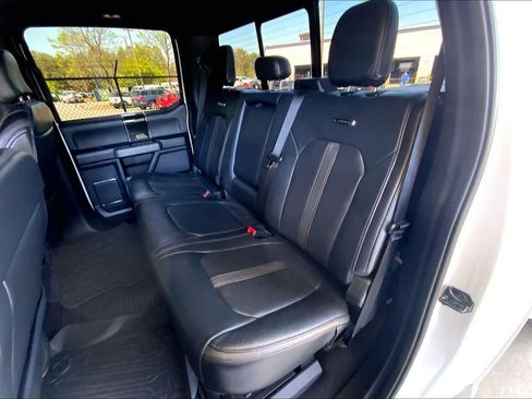 Used 2022 Ford F450 Platinum w/ FX4 Off-Road Package image 21