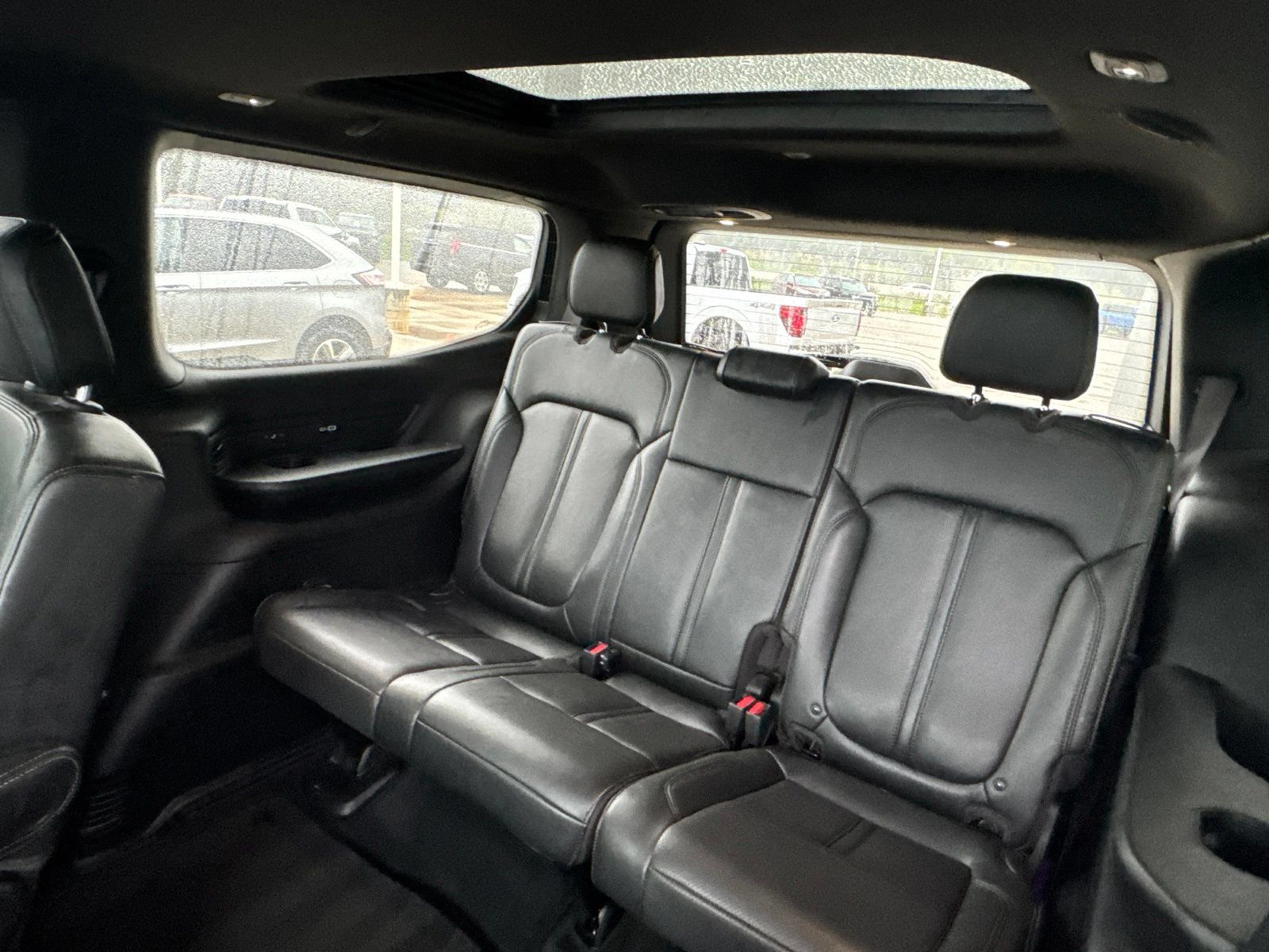 Used 2024 Jeep Wagoneer Series III w/ Premium Group I AWD/4WD image 43