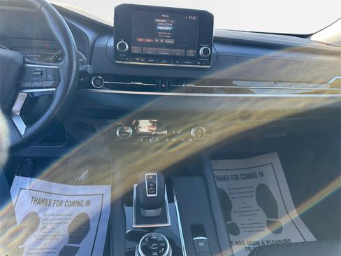 Used 2024 Mitsubishi Outlander ES image 22