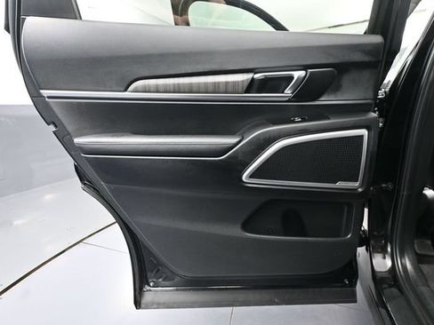 Used 2023 Kia Telluride EX X-Line AWD/4WD image 36