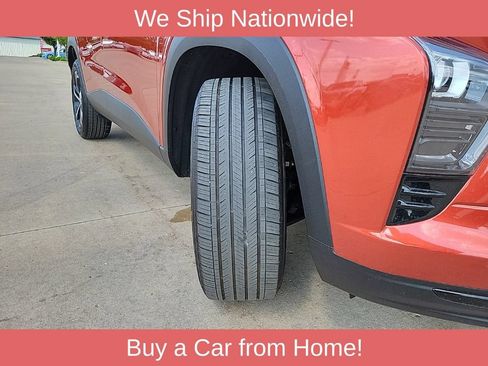 Used 2024 Chevrolet Trax RS FWD image 15