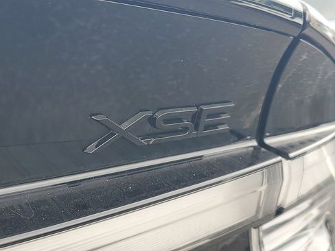 New 2026 Toyota Prius XSE image 8