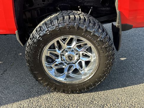 Used 2018 Chevrolet Silverado 2500 LT image 25