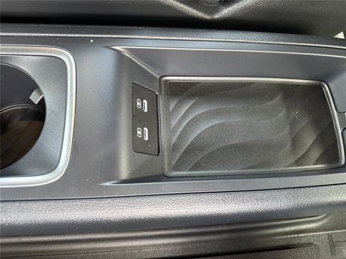 Used 2025 Nissan Armada SL w/ Captain's Chari Seat Package RWD image 33