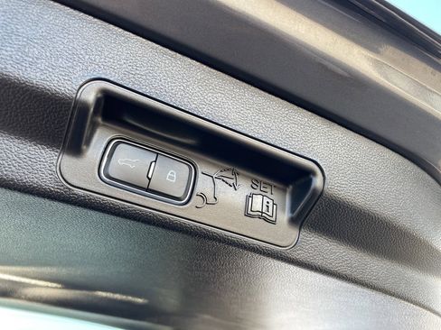 Used 2023 Ford Explorer ST w/ Equipment Group 401A image 10