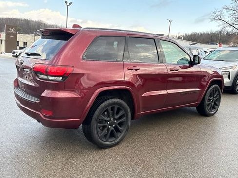 Used 2020 Jeep Grand Cherokee Altitude image 5