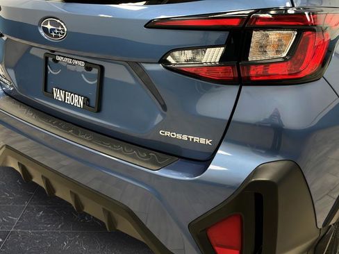 Used 2024 Subaru Crosstrek 2.0i Premium image 28