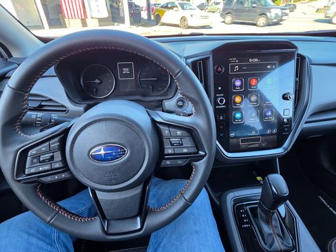 Used 2024 Subaru Crosstrek 2.5i Limited w/ Crosstrek Mirror Package AWD/4WD image 16