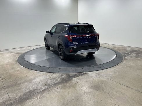 New 2026 Kia Seltos EX image 7