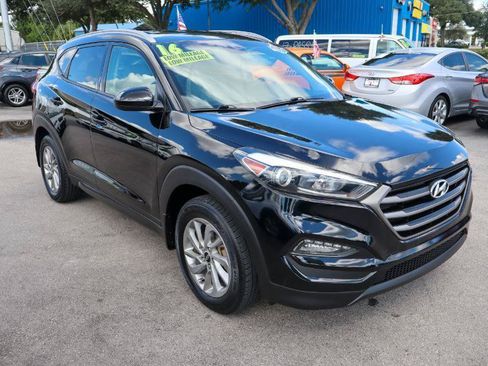 Used 2016 Hyundai Tucson SE w/ Option Group 02 FWD image 8
