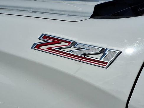 Certified 2020 Chevrolet Silverado 1500 LT w/ All-Star Edition AWD/4WD image 8