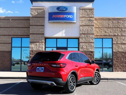 New 2026 Ford Escape SE image 6