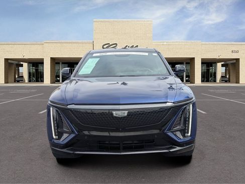 Certified 2024 Cadillac Lyriq Sport RWD image 8