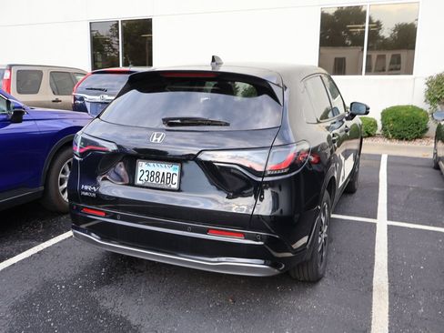 Certified 2024 Honda HR-V EX-L image 5