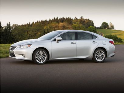 Used 2013 Lexus ES 350 w/ Luxury Pkg