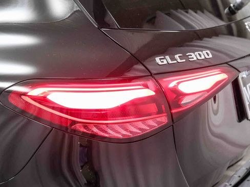 Certified 2026 Mercedes-Benz GLC 300 image 7