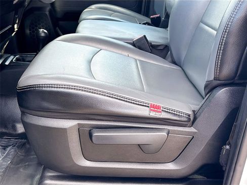 Used 2023 RAM 2500 Tradesman w/ Chrome Appearance Group image 19