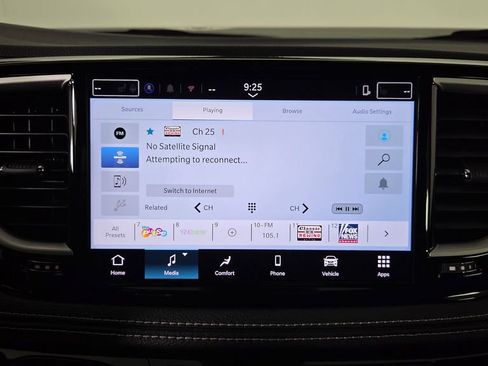 New 2025 Chrysler Pacifica Select image 23