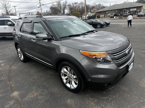 Used 2014 Ford Explorer Limited w/ Equipment Group 302A image 7