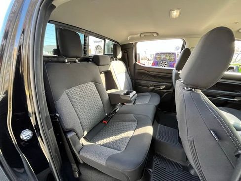 Used 2025 Ford Ranger XLT w/ Equipment Group 301A High AWD/4WD image 24