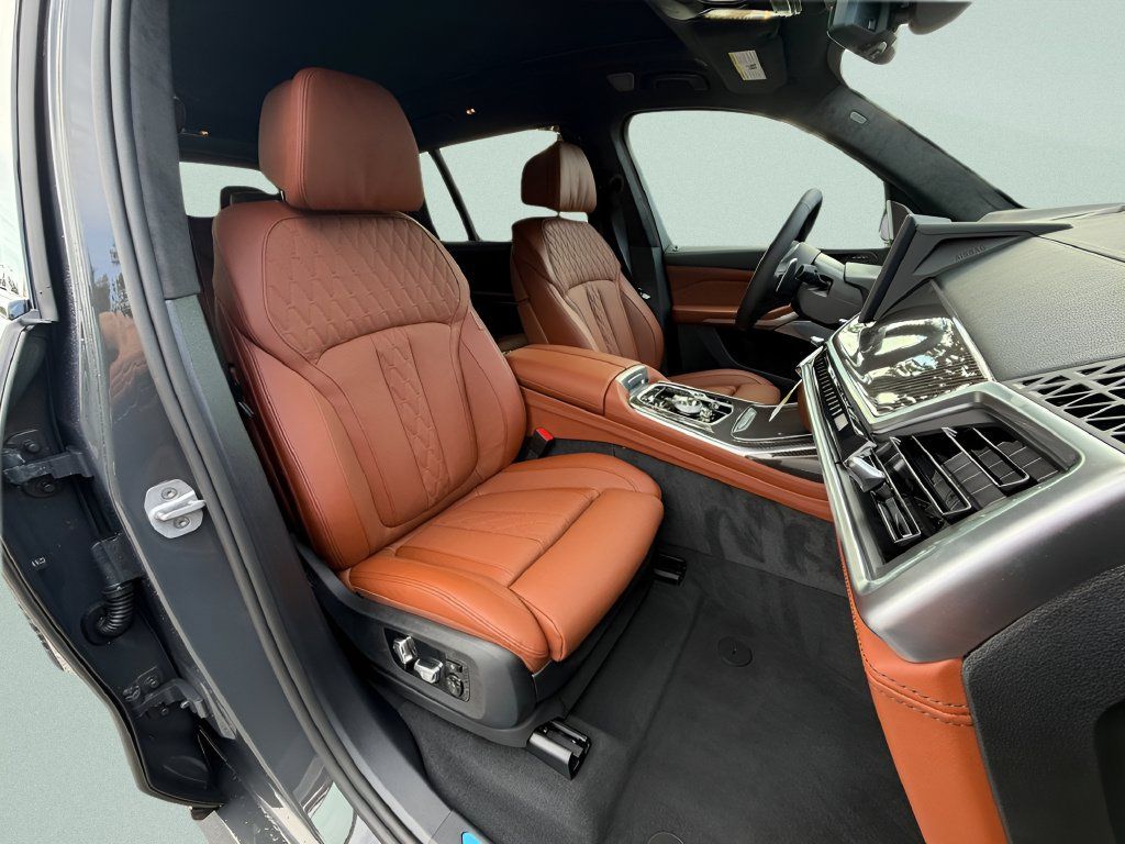New 2027 BMW X7 M60i AWD/4WD image 26